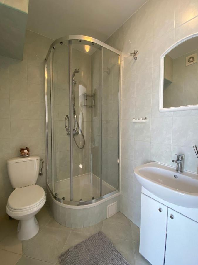 Pokoje Pod Kasztanami Jantar Ngoại thất bức ảnh